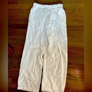Old navy white wide leg sweatpants!